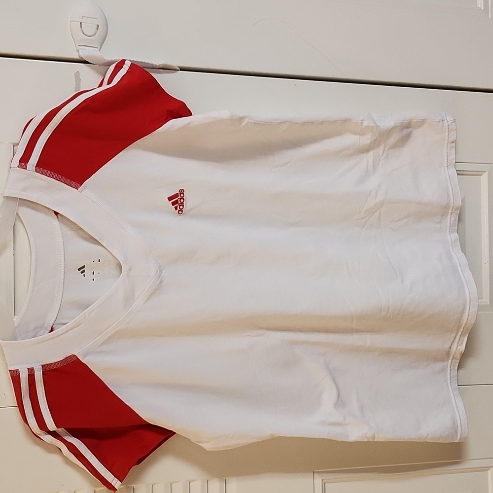ADIDAS T-shirt